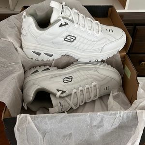 Brand new mens Skechers shoes